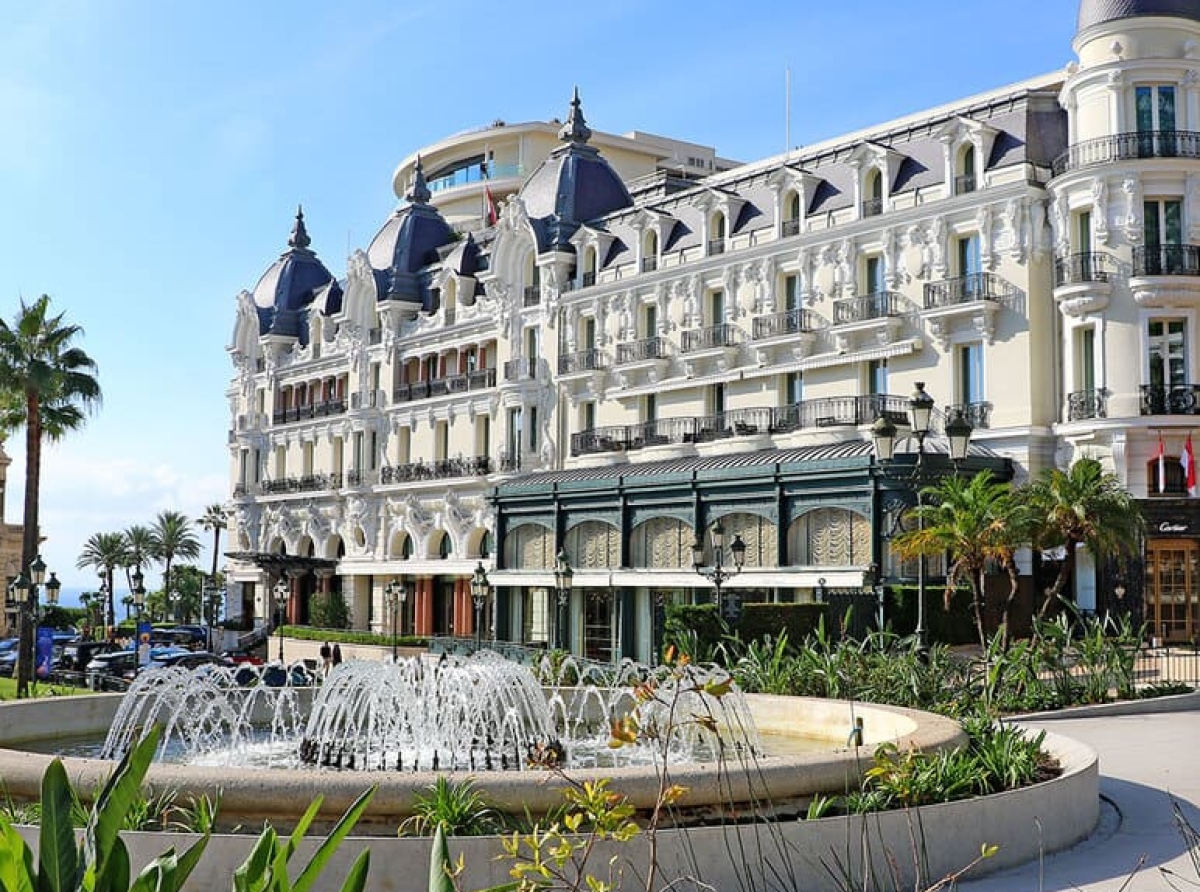 Hôtel de Paris &amp; Café de Paris: Discover Monaco's Iconic Destinations